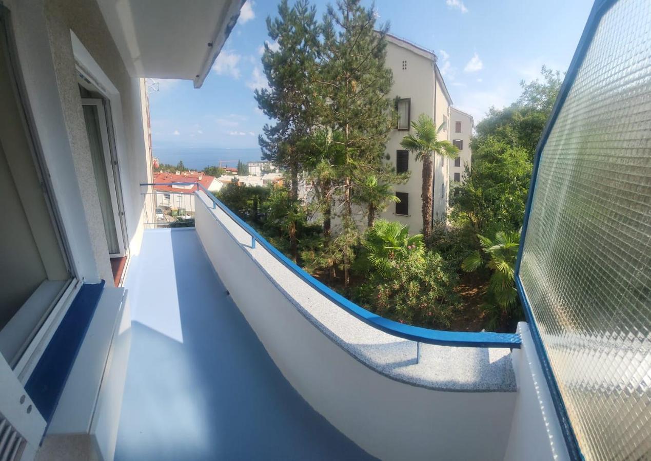 Apartment With Direct Sea View, Free Parking And Close To Beaches And Promenade Lovran Extérieur photo