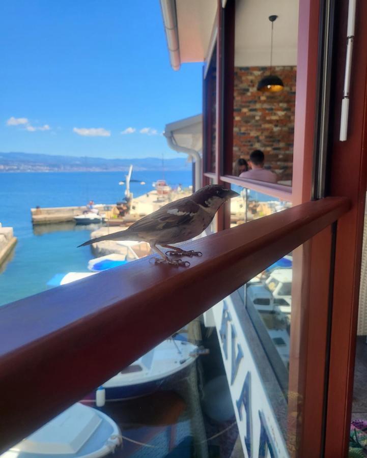 Apartment With Direct Sea View, Free Parking And Close To Beaches And Promenade Lovran Extérieur photo