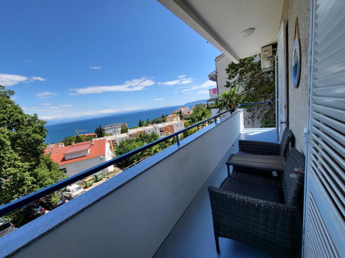 Apartment With Direct Sea View, Free Parking And Close To Beaches And Promenade Lovran Extérieur photo