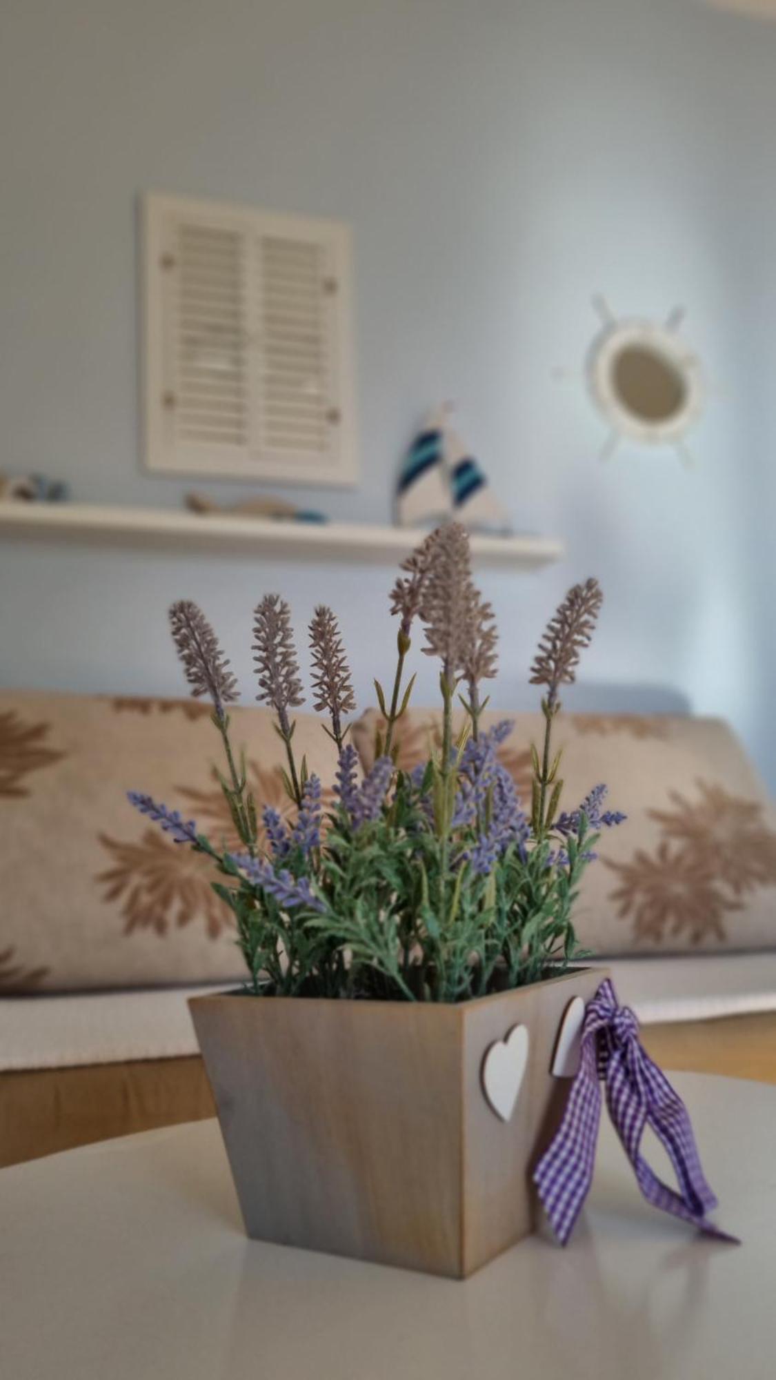 Apartment With Direct Sea View, Free Parking And Close To Beaches And Promenade Lovran Extérieur photo