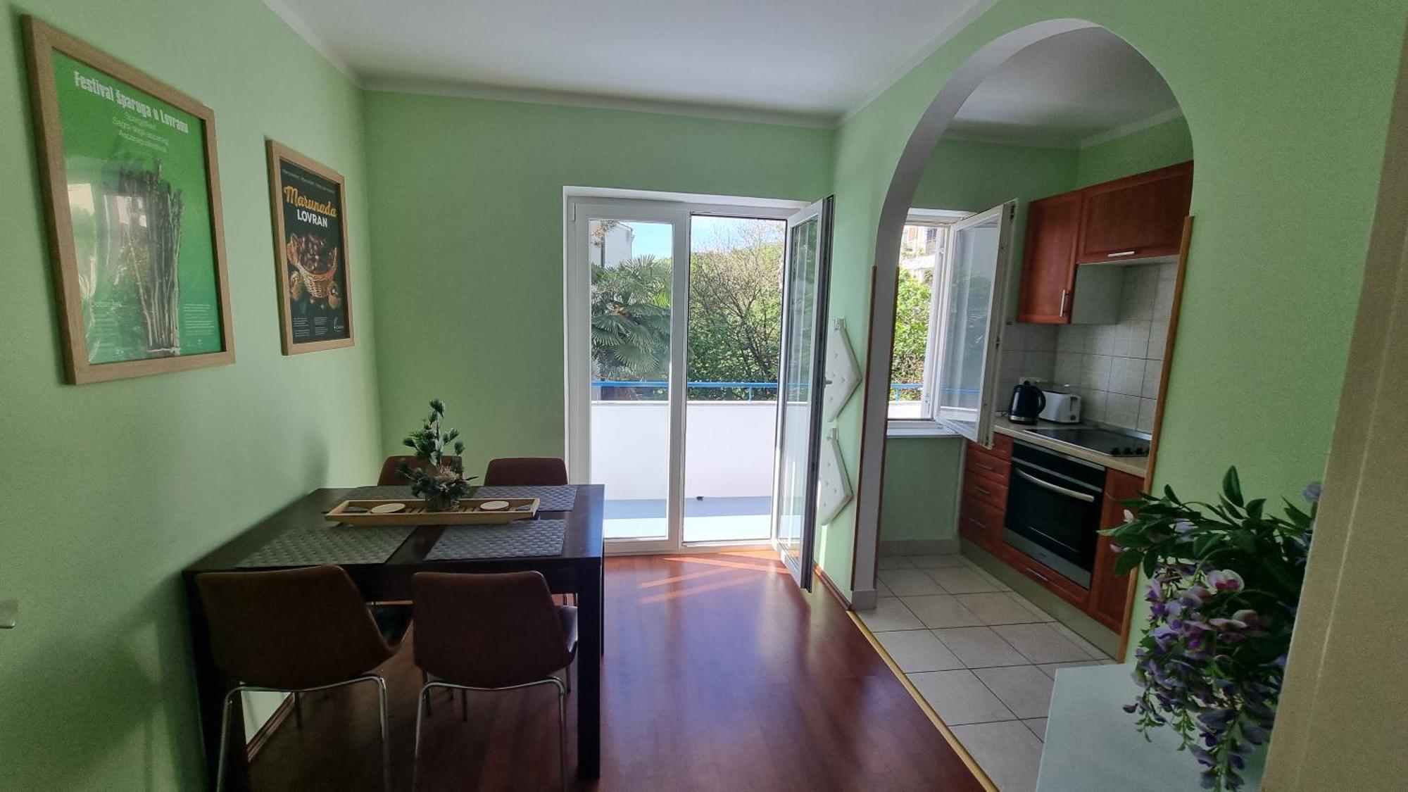 Apartment With Direct Sea View, Free Parking And Close To Beaches And Promenade Lovran Extérieur photo